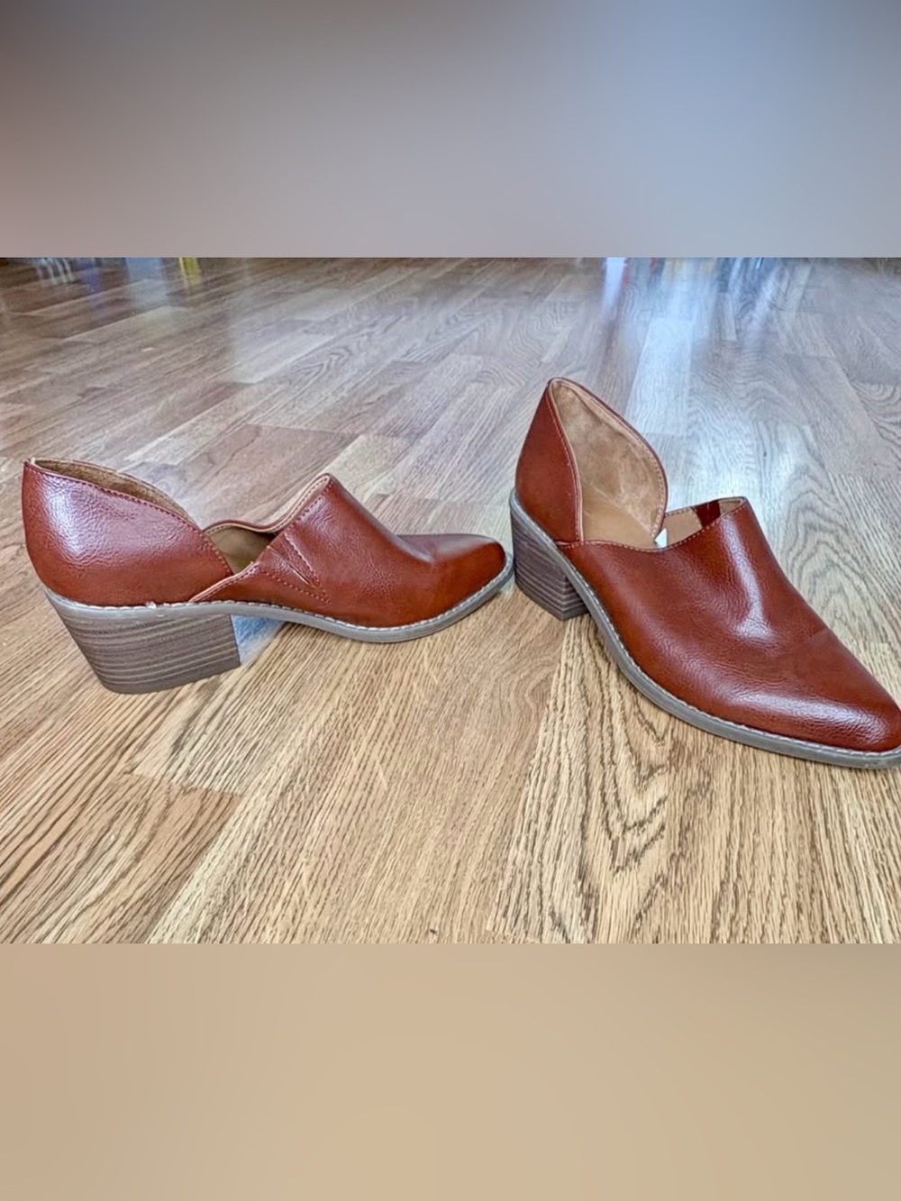 Size 9 Brown Cut-Out Slip-On Ankle Booties
